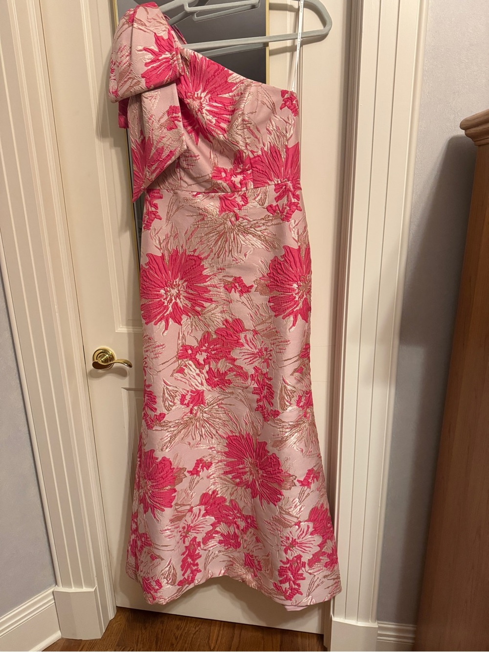 ALFRED SUNG Pink and Fuchsia One-Shoulder Floral Evening Dress